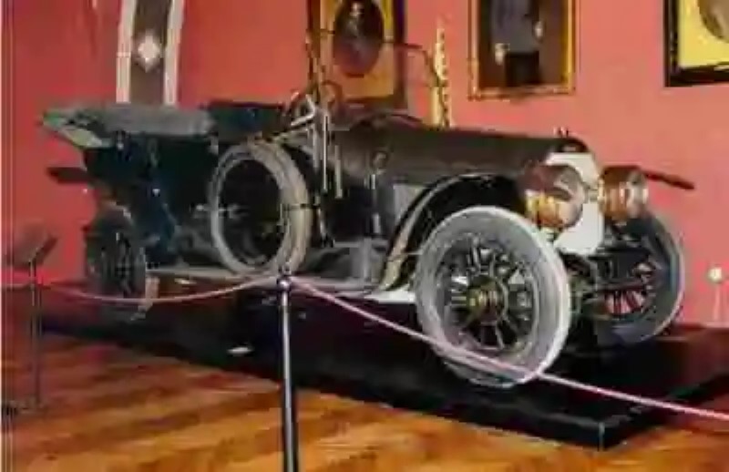 El coche maldito en el que se desencadenó la primera guerra mundial