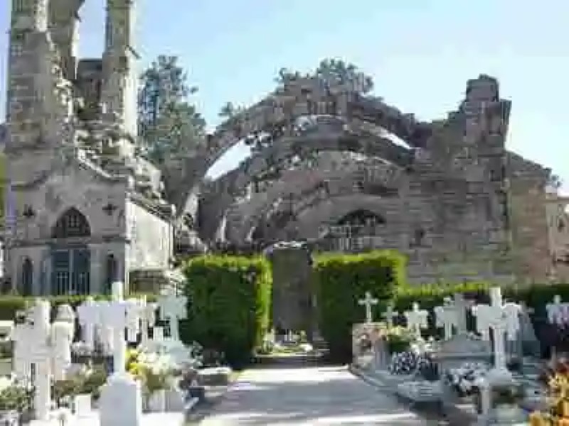 Cementerio de Santa Mariña de Dozo, Cambados