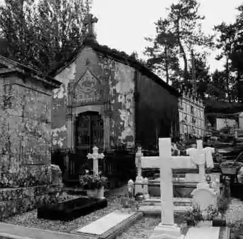 Cementerio de Santa Mariña de Dozo, Cambados