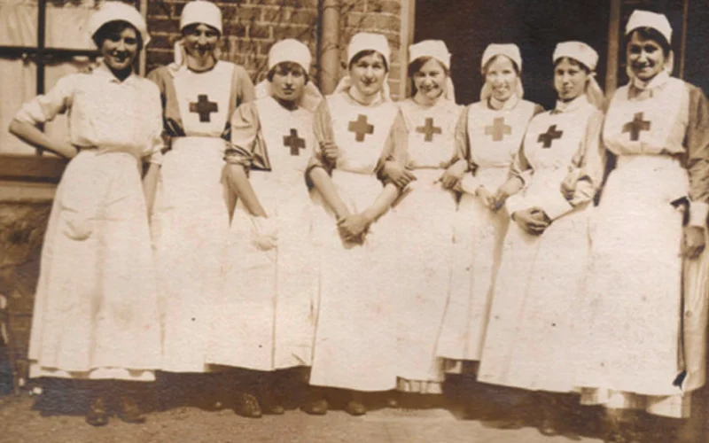 Historia de las Enfermeras