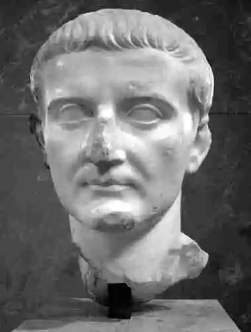 Sobre Calígula y la sordidez de los emperadores romanos