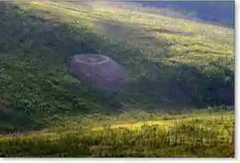 El gran cráter misterioso de Siberia