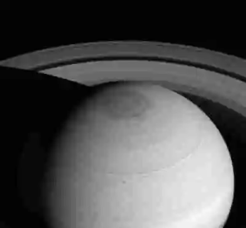 Misterios del Cosmos: el Hexágono de Saturno