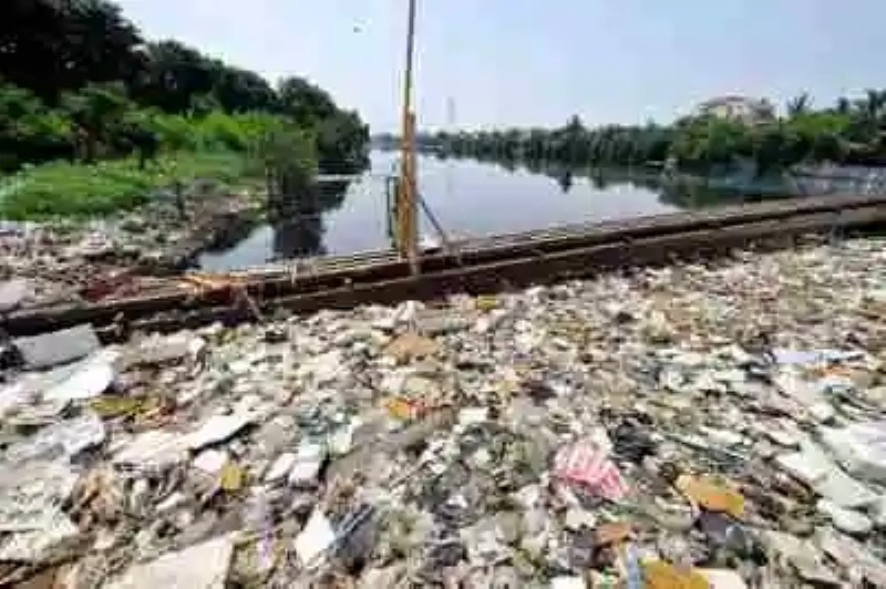 Citarum river. El río más contaminado del mundo