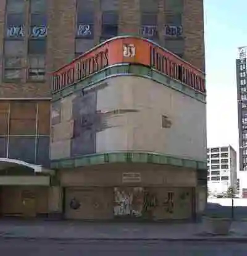 Edificios míticos abandonados. El United Artists Theater de Detroit