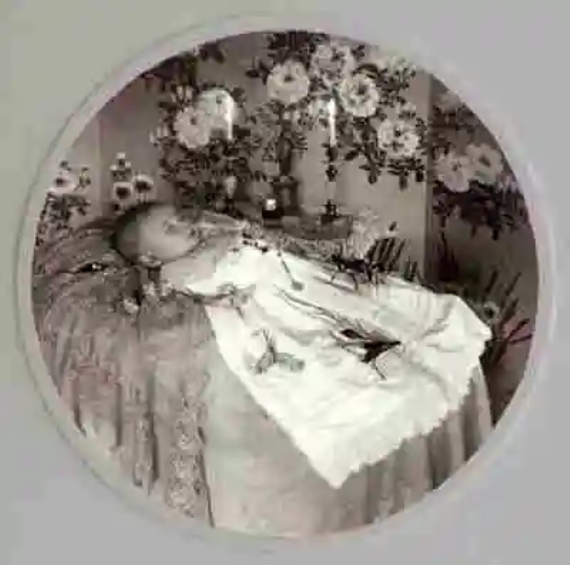 Fotografías post mortem del siglo XIX