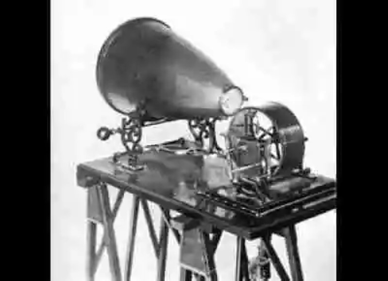 El fonoautógrafo, antepasado de los equipos de sonido