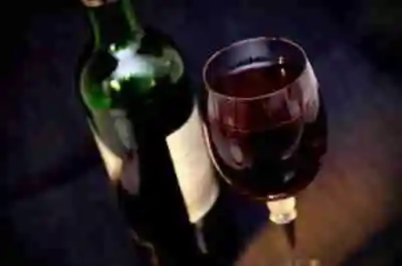 Cómo preparar cócteles a base de vino tinto
